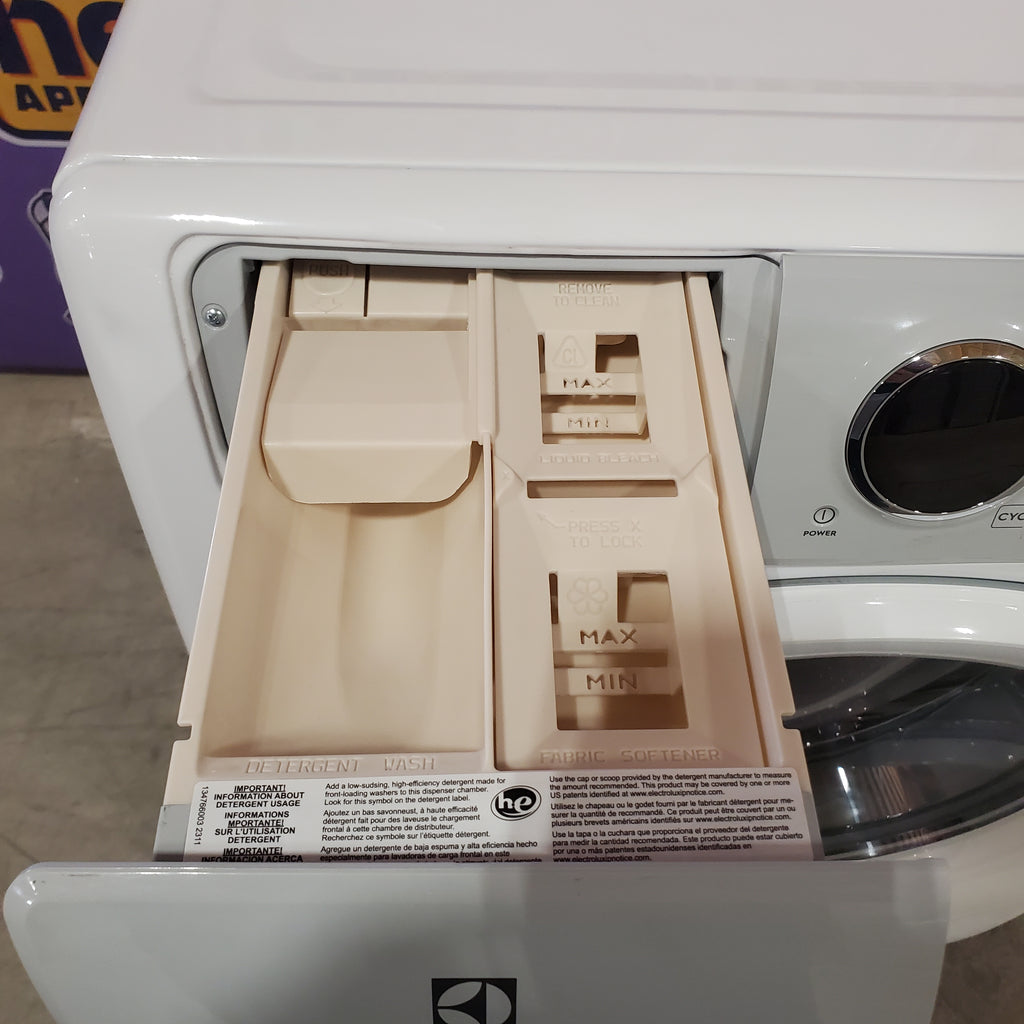 Pictures of Electrolux 300 Series 4.4 Cu. Ft. Front Load Washer with LuxCare® Wash System 3SD814 - ELFW7337AW - Scratch & Dent (Moderate) - Neu Appliance Outlet - Discount Appliance Outlet in Austin, Tx