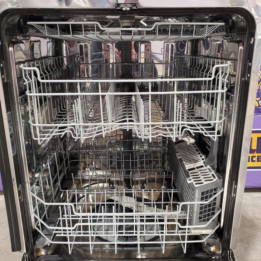 GE® ENERGY STAR® Top Control with Stainless Steel Interior Dishwasher with Sanitize Cycle 25138SD765 - GDT670SMVES - Open Box