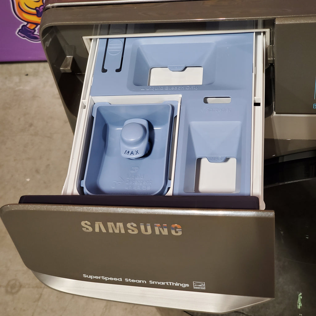 Samsung 4.5 cu. ft. Large Capacity Smart Front Load Washer with Super Speed Wash in Platinum 5SD188 - WF45B6300AP - Scratch & Dent (Minor)