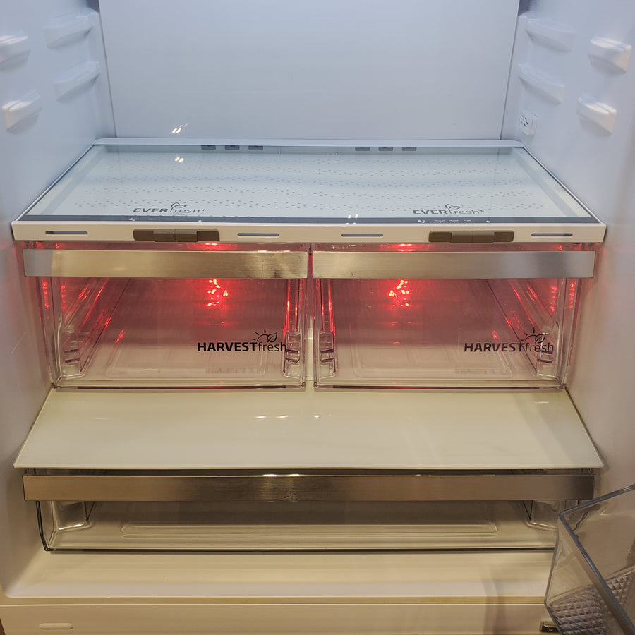 Beko 30” Counter-Depth Bottom Freezer Refrigerator with Ice Maker, Right Hinge BFBF30116SSIM - Scratch & Dent (Moderate)