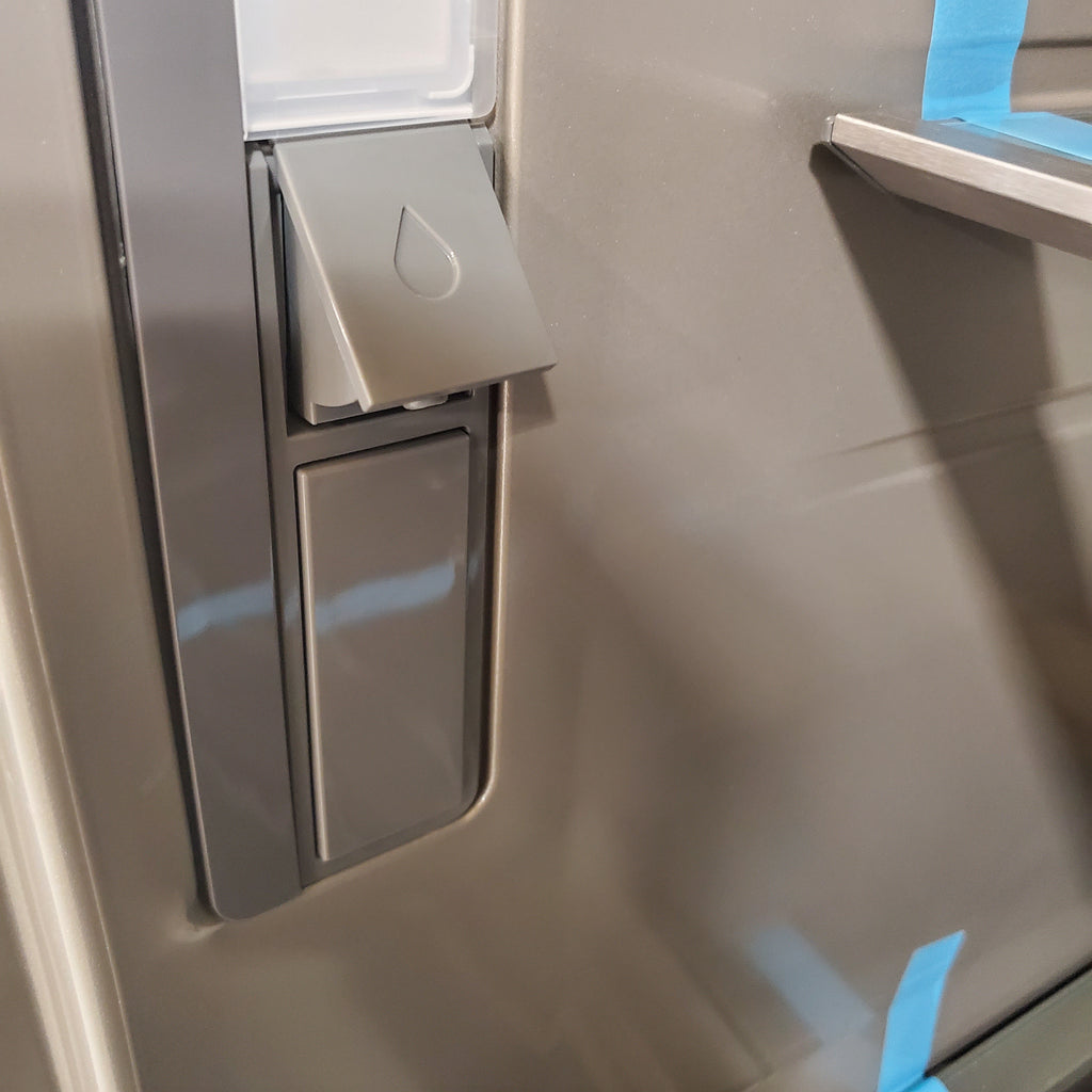Pictures of Electrolux 19 Cu. Ft. Single-Door Refrigerator EI33AR80WS - Open Box and Electrolux 19 Cu. Ft. Single-Door Freezer EI33AF80WS - Open Box - Neu Appliance Outlet - Discount Appliance Outlet in Austin, Tx
