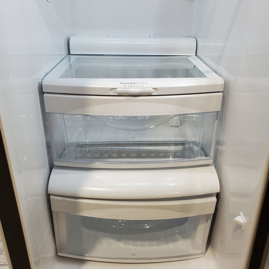 GE 25.3 Cu. Ft. Side-By-Side Refrigerator in Fingerprint Resistant Stainless Steel 22136SD351 - GSS25GYPFS - Scratch & Dent (Minor)