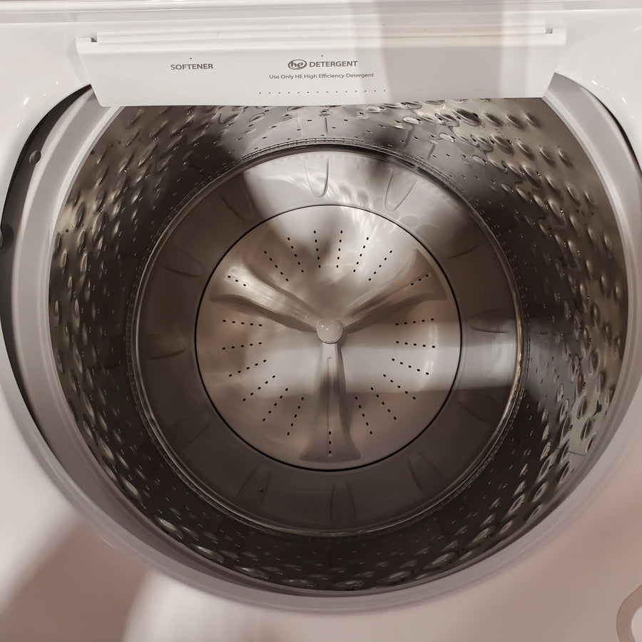 Maytag Top Load 4.8 cu ft Washer with Deep Fill and Slow-Close Glass Lid MVW6200KW - Scratch & Dent (Moderate) and Maytag 7.0 cu. ft Top Load Gas Dryer with Moisture Sensing 16219 - MGD6200KW - Scratch and Dent (Minor)