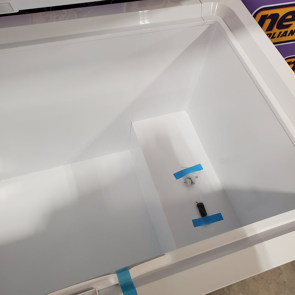 Pictures of Frigidaire 15 Cu. Ft. Garage Ready Chest Freezer- scratch and dent minor - Neu Appliance Outlet - Discount Appliance Outlet in Austin, Tx