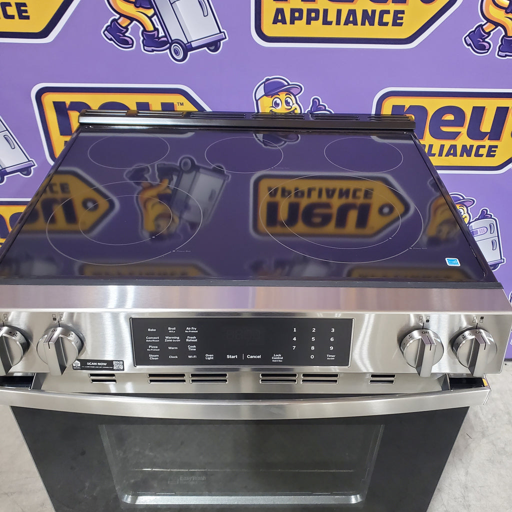 GE® Fingerprint Resistant Stainless 30" Slide-In Electric Convection Range with No Preheat Air Fry and EasyWash™ Oven Tray 22SD034 - GRS60LAVFS - Open Box