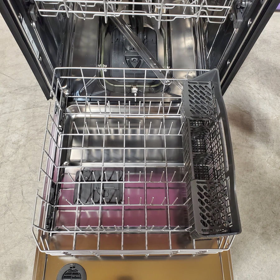 Maytag Front Control Dishwasher with Dual Power Filtration and PowerBlast® Cycle 251315SD1139 - MDB4949SKZ - Open Box