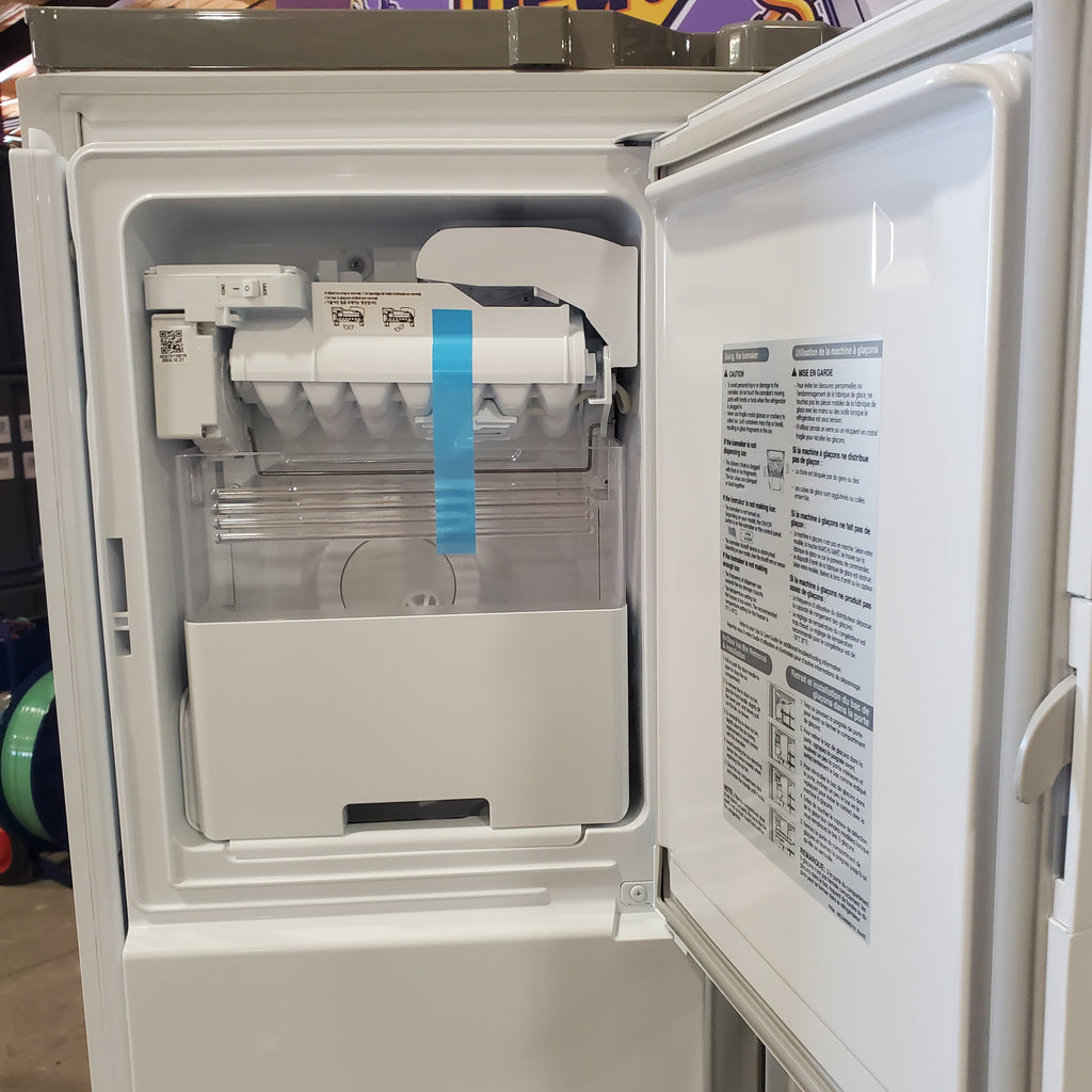 Pictures of 28 cu. ft. 3 Door French Door, Ice and Water with Single Ice Maker in Printproof Stainless Steel LRFS28XBS - Open Box - Neu Appliance Outlet - Discount Appliance Outlet in Austin, Tx