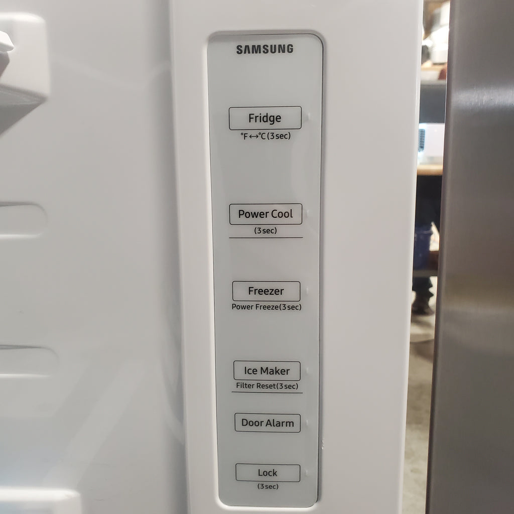 Pictures of Samsung 27.4-cu ft Side-by-Side Refrigerator with Ice Maker in Fingerprint Resistant Stainless Steel 22131SD106 - RS27T5200SR - Scratch & Dent (Minor) - Neu Appliance Outlet - Discount Appliance Outlet in Austin, Tx