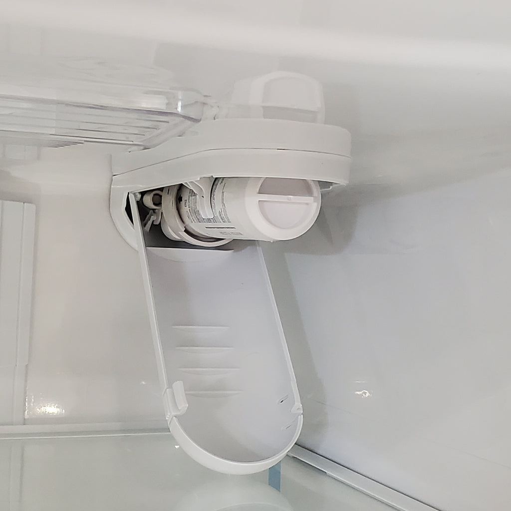 Pictures of 30" Wide GE® Fingerprint Resistant Stainless ENERGY STAR® 21.0 Cu. Ft. Bottom-Freezer Refrigerator with Ice Maker GDE21EYKFS - Open Box - Neu Appliance Outlet - Discount Appliance Outlet in Austin, Tx