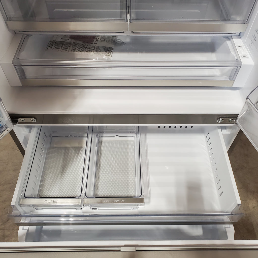 Pictures of LG 26 cu. ft. Counter-Depth French Door Refrigerator in Stainless Steel with Mirror InstaView™ 22131SD94 - LRYKC2606S - Scratch & Dent (Minor) - Neu Appliance Outlet - Discount Appliance Outlet in Austin, Tx