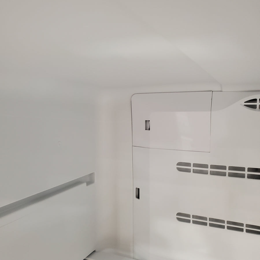 Frigidaire 30" Wide 20.0 Cu. Ft. Top Freezer Refrigerator in Stainless Steel 22131SD102 - LFTR2045VF - Scratch & Dent (Minor)