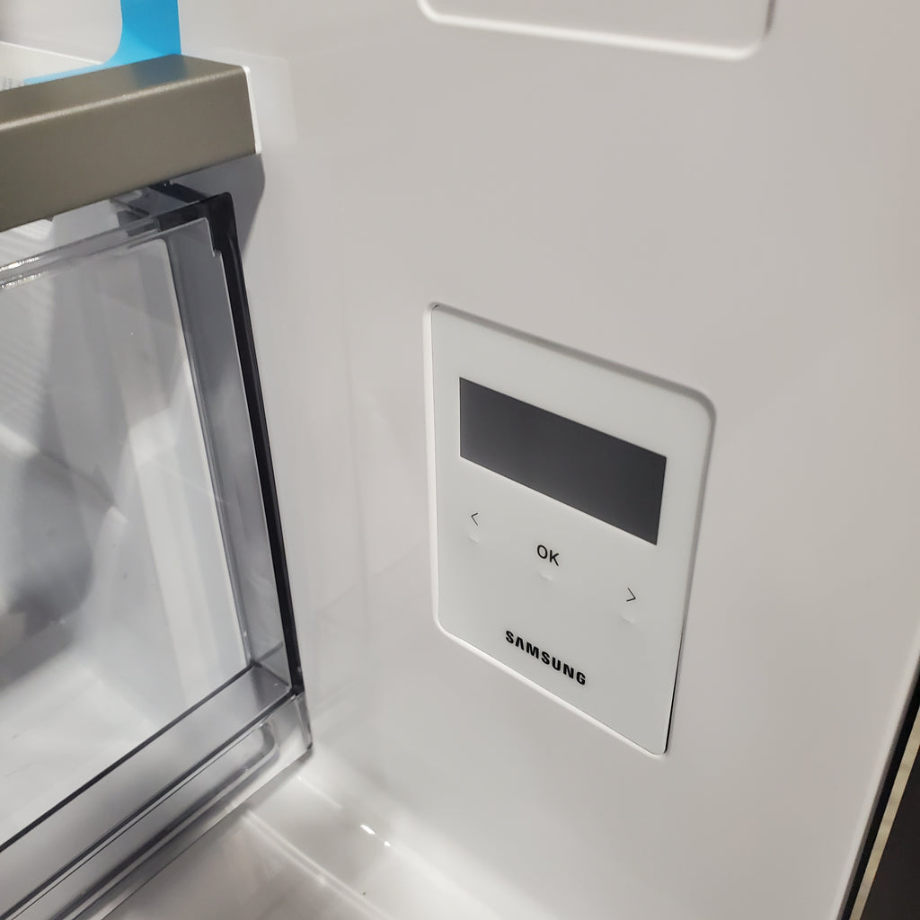 Pictures of Samsung Bespoke Counter Depth 4-Door Flex™ Refrigerator (23 cu. ft.) with Beverage Center ™ with Customizable Door Panel Colors 18SD035 - RF23DB9600AP - Open Box - Neu Appliance Outlet - Discount Appliance Outlet in Austin, Tx