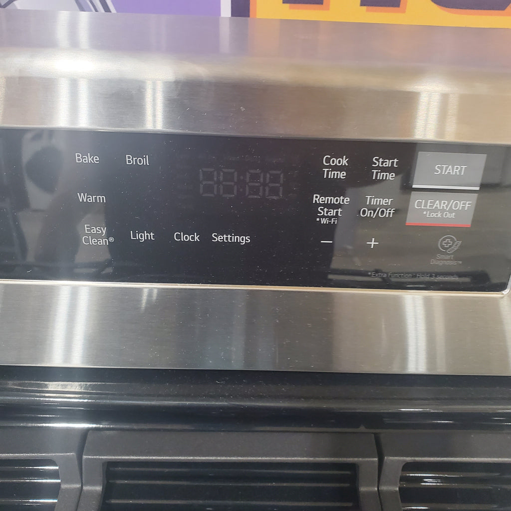 Pictures of LG Stainless Steel Smart Wi-Fi Enabled Gas 5.8 Cu. Ft Range with EasyClean and Superboil Burner LRGL5821S - Open Box - Neu Appliance Outlet - Discount Appliance Outlet in Austin, Tx