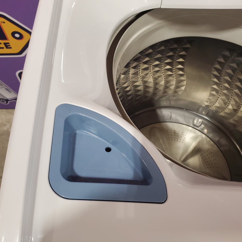 Pictures of Samsung 4.5 cu. ft. Top Load Washer with Vibration Reduction Technology+ in White 1CR04118 - WA45T3200AW - Certified Refurbished - Neu Appliance Outlet - Discount Appliance Outlet in Austin, Tx