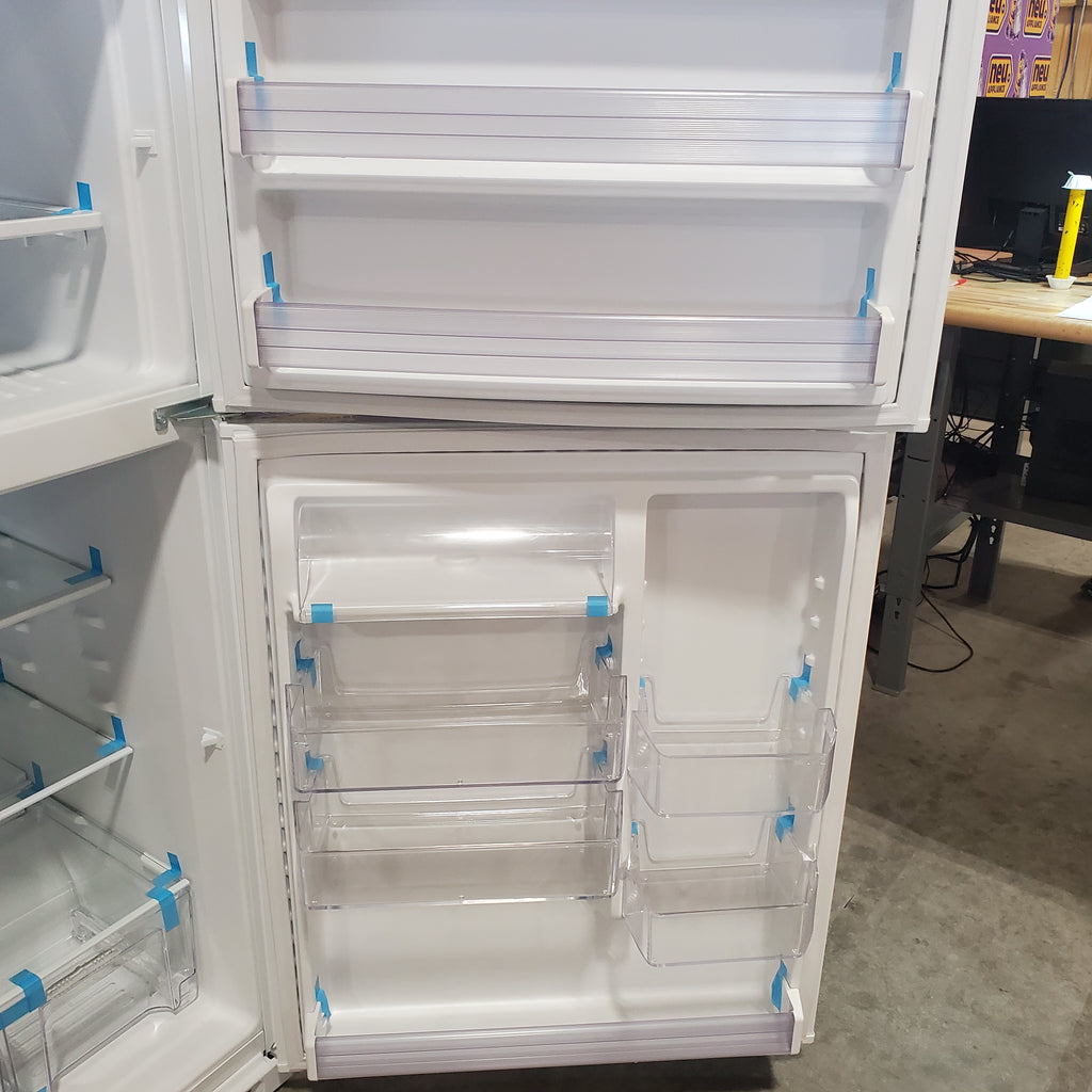 Whirlpool 33-inch 21 cu. ft. Wide Top Freezer Refrigerator 19SD013 - WRT541SZDW - Scratch & Dent (Minor)