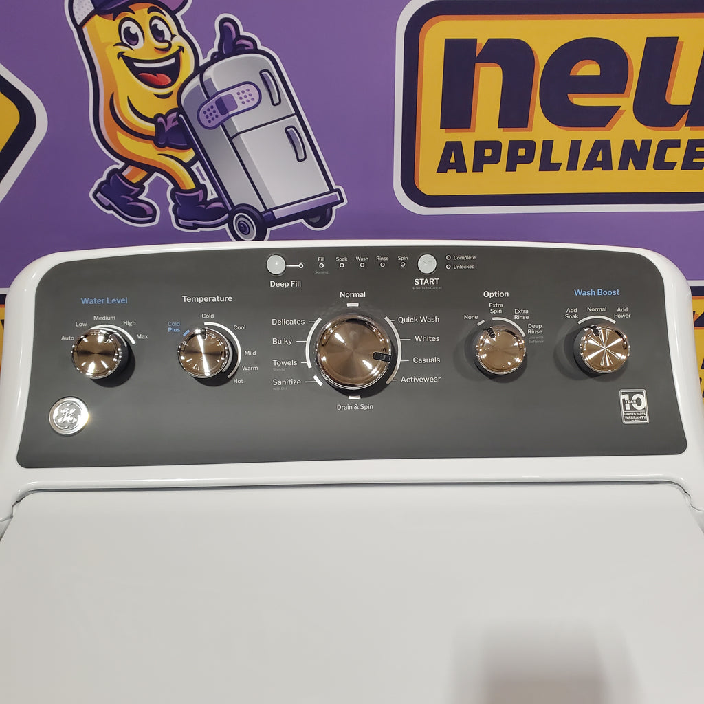 Pictures of GE® 4.5 cu. ft. Capacity Washer with Stainless Steel Basket GTW485ASWWB - Scratch & Dent (Major) and GE® 7.2 cu. ft. Capacity Electric Dryer with Up To 120 ft. Venting and Extended Tumble 16131 - GTD48EASWWB - Scratch & Dent (Minor) - Neu Appliance Outlet - Discount Appliance Outlet in Austin, Tx