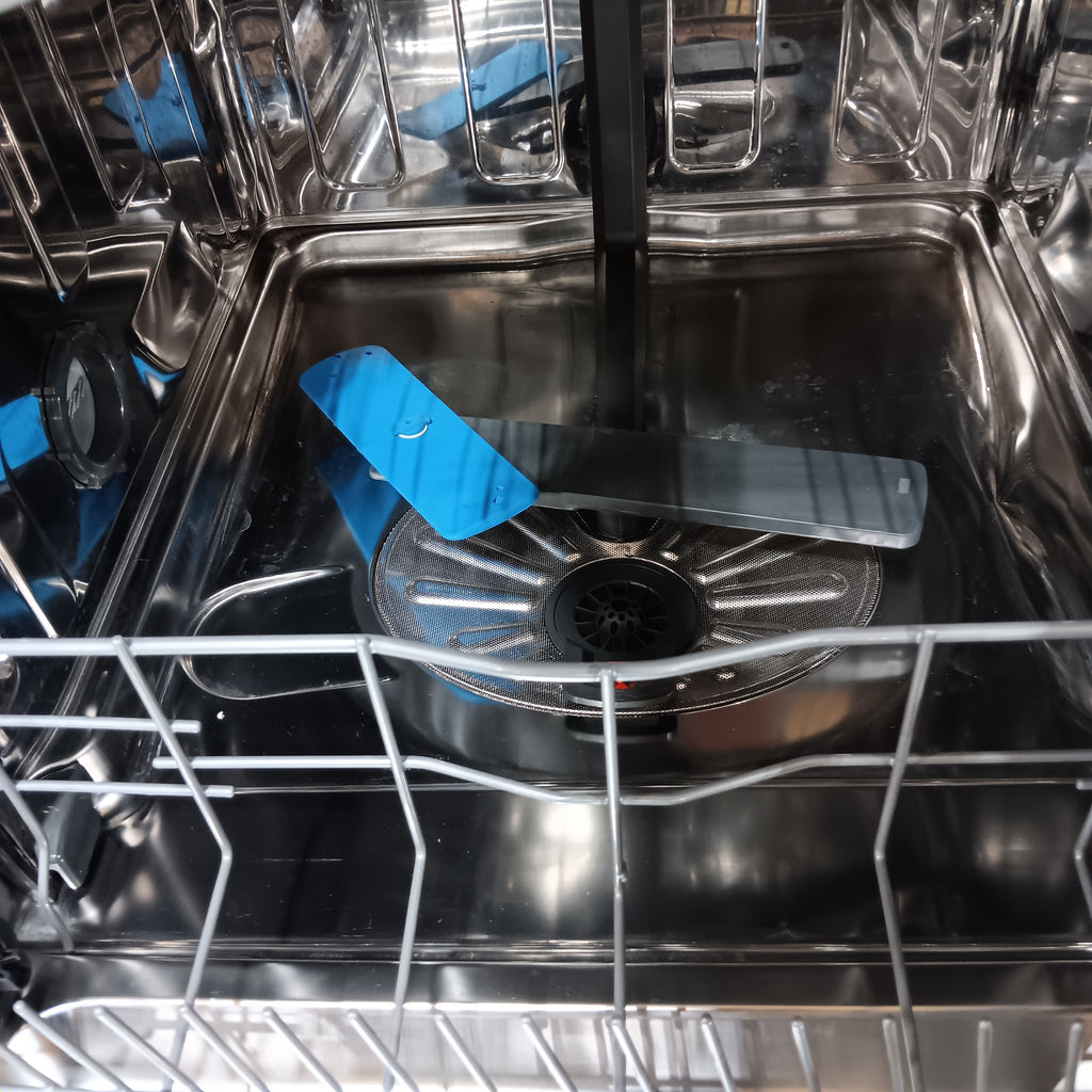 Pictures of Frigidaire Stainless Steel Tub Dishwasher with Third Rack 20131SD183 - FDSH4501AS - Scratch & Dent (Moderate) - Neu Appliance Outlet - Discount Appliance Outlet in Austin, Tx
