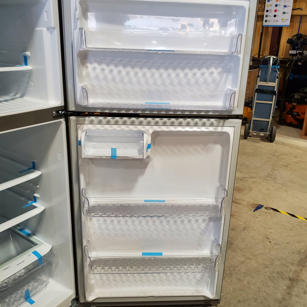LG 33" Wide 24 cu ft Top Freezer Refrigerator with Internal Water Dispenser and LED Lighting 3SD735 - LRTLS2403S - Open Box