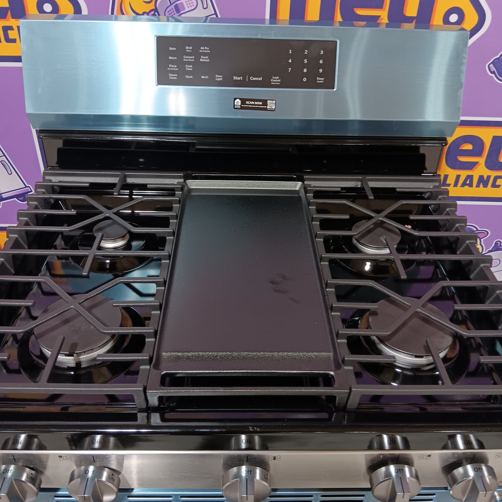 Pictures of GE 30" Free-Standing Gas Convection Range with EasyWash™ Oven Tray and No Preheat Air Fry GGF600AVSS - New in Box - Neu Appliance Outlet - Discount Appliance Outlet in Austin, Tx