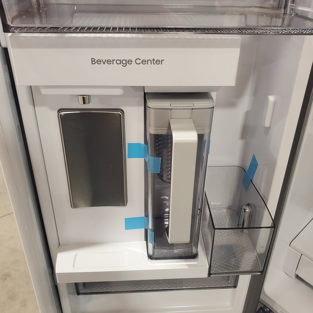 Pictures of Samsung 31.5-cu ft 3-Door ENERGY STAR Smart French Door Refrigerator with Dual Ice Maker in Stainless Steel RF32CG5300SR - Scratch & Dent (Minor) - Neu Appliance Outlet - Discount Appliance Outlet in Austin, Tx