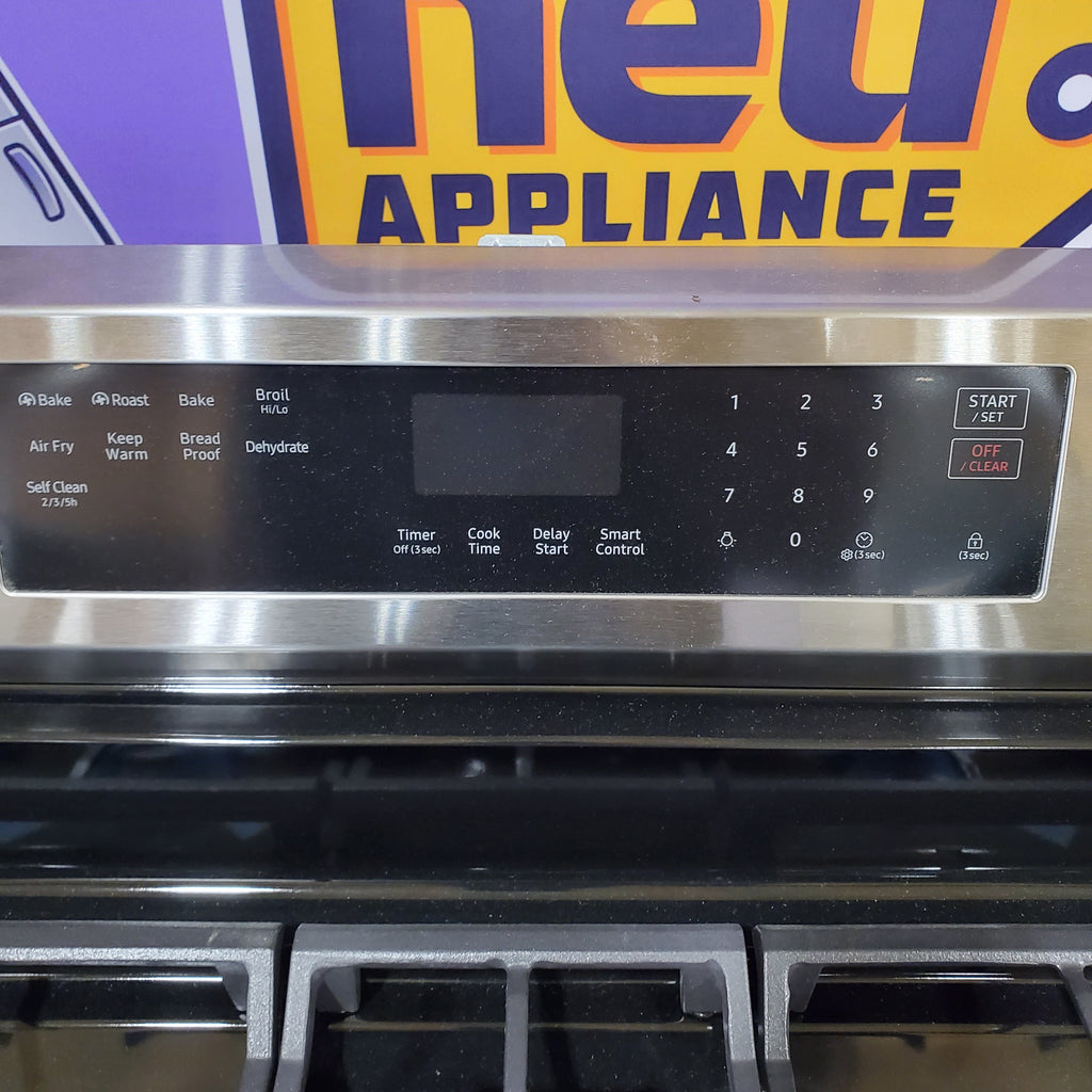 Pictures of Samsung Stainless Steel Smart Freestanding Gas 6.0 Cu. Ft. Range with No Preheat Are Fry and Convection NX60A6511SS - Open Box - Neu Appliance Outlet - Discount Appliance Outlet in Austin, Tx
