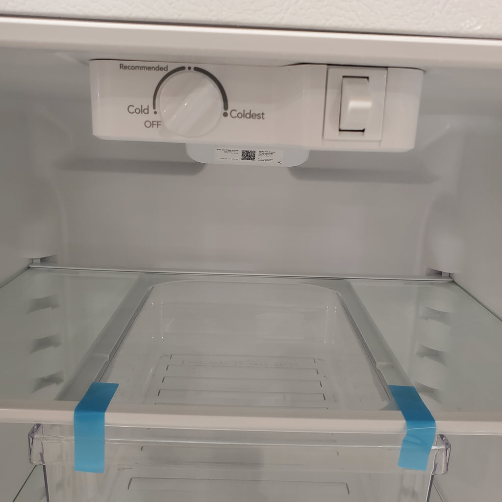 Pictures of Frigidaire 30 in. Width 18.3 cu. ft. Top Freezer Refrigerator with EvenTemp Cooling System in White FFTR1835VW - Scratch & Dent (Minor) - Neu Appliance Outlet - Discount Appliance Outlet in Austin, Tx