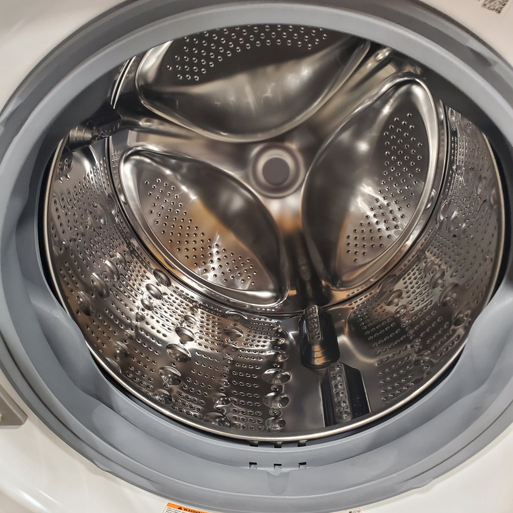 Pictures of LG Front Load Wash Tower with Center Control 4.5 Cu. Ft. Washer and 7.4 Cu. Ft. Dryer 5SD185 - WKE100HWA - Scratch & Dent (Minor) - Neu Appliance Outlet - Discount Appliance Outlet in Austin, Tx