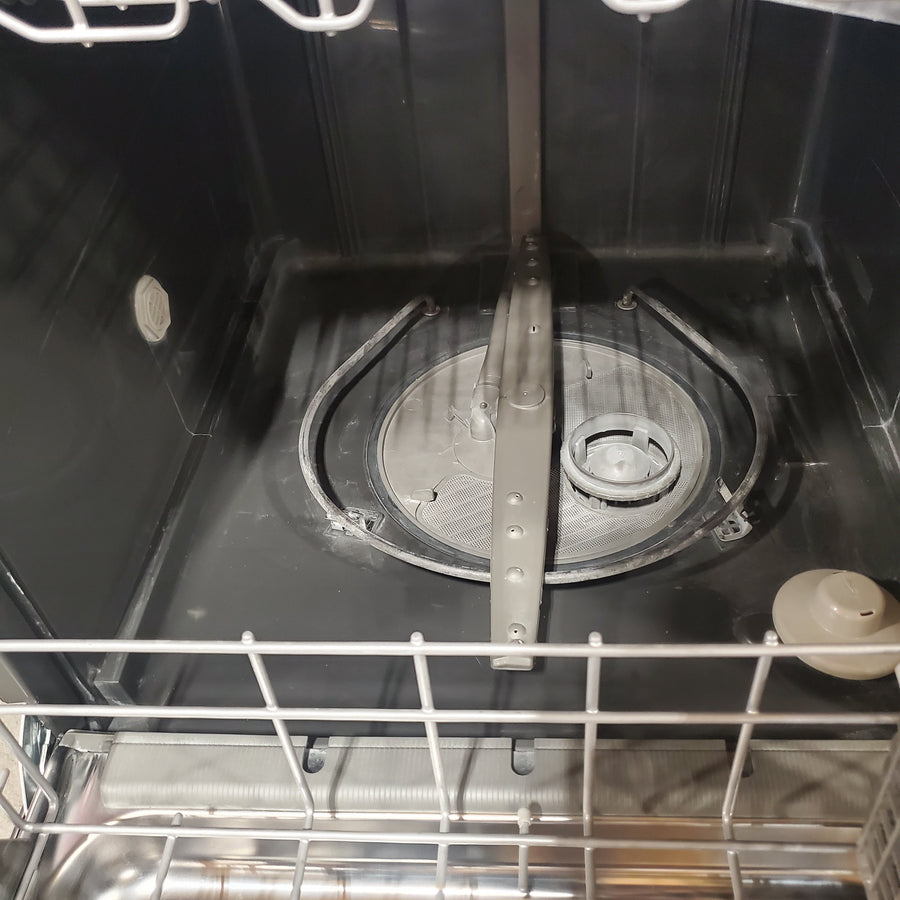 Whirlpool Built In Dishwasher with 55 dBA in Fingerprint Resistant Stainless Steel WDP540HAMZ - Scratch & Dent (Major)