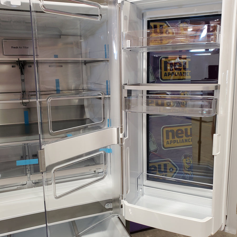 LG 30 cu. ft. Smart InstaView® Door-in-Door® Refrigerator with Craft Ice™ 31135SD259 - LRMVS3006S - Scratch & Dent (Minor)
