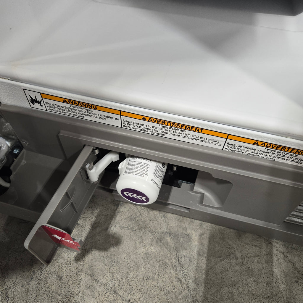 Pictures of Whirlpool 36' Wide Fingerprint Resistant Stainless Steel 24 cu ft Capacity Side By Side Refrigerator with Ice and Water Dispenser - Scratch and Dent (Minor) - Neu Appliance Outlet - Discount Appliance Outlet in Austin, Tx
