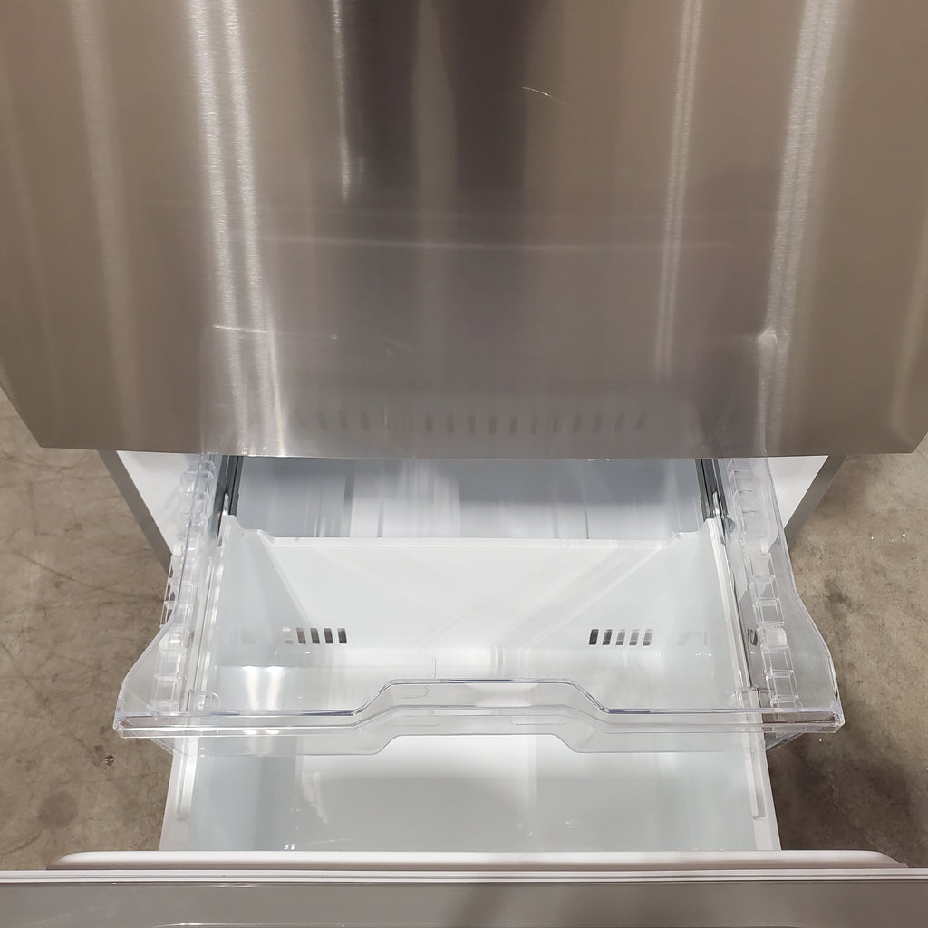 Pictures of Vissani 18.7 cu. ft. Bottom Freezer Refrigerator in Stainless Steel 25139SD781 - MDBF18SS - Scratch & Dent (Major) - Neu Appliance Outlet - Discount Appliance Outlet in Austin, Tx