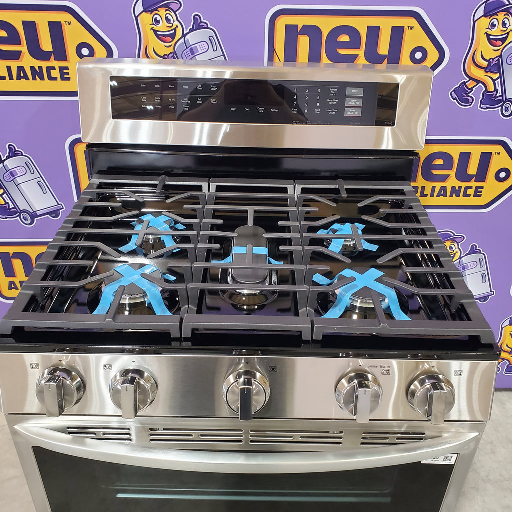 LG 6.9 cu. ft. Smart Gas Double Oven Freestanding Range with ProBake Convection®, Air Fry & Air Sous Vide LDGL6924S - Scratch & Dent (Minor)