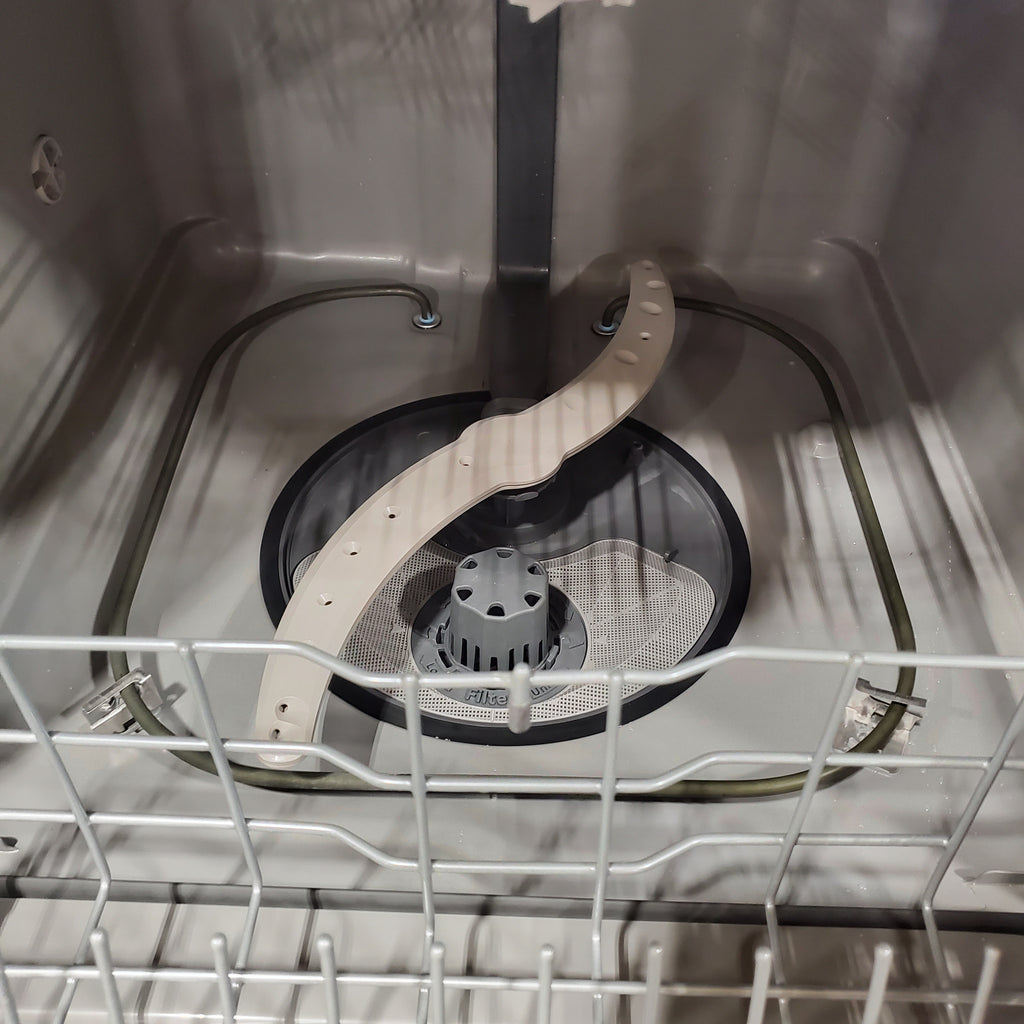 Pictures of GE® ENERGY STAR® Top Control with Plastic Interior Dishwasher with Sanitize Cycle & Dry Boost 25131SD287 - GDT550PMRES - Scratch & Dent (Moderate) - Neu Appliance Outlet - Discount Appliance Outlet in Austin, Tx