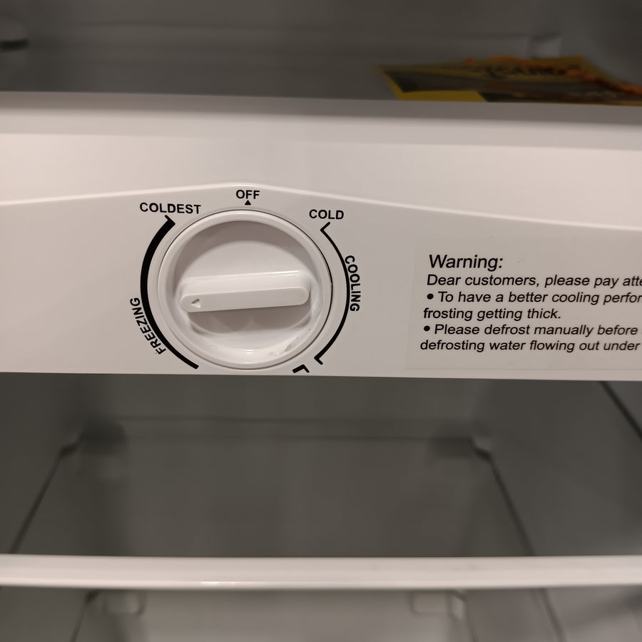Vissani 7.1 cu. ft. Manual Defrost Convertible Upright Freezer in Stainless Steel Look MDUFC7SS - Scratch & Dent (Major)