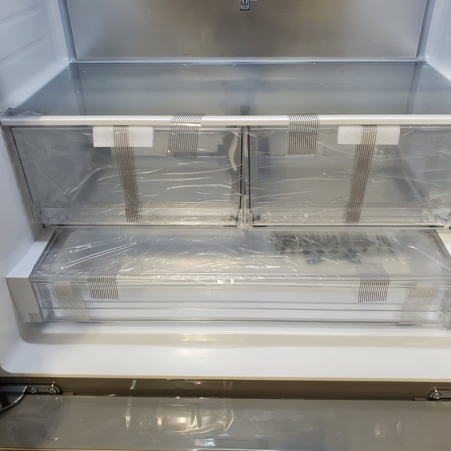 LG 27 cu. ft. Smart Counter-Depth MAX™ French Door Refrigerator with Linear Cooling™ and Internal Water Dispenser LRFLC2706S - New in Box
