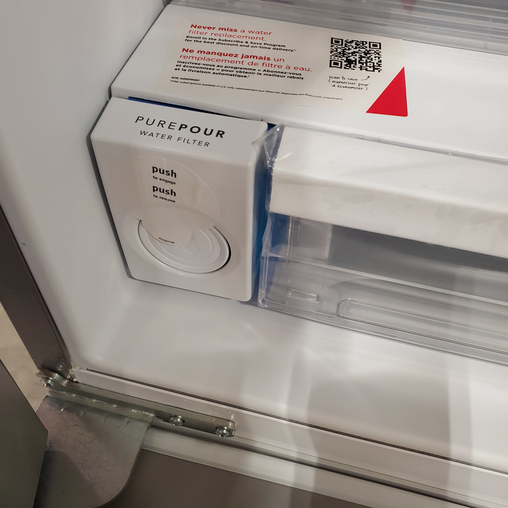 Pictures of Frigidaire 27.8 cu. ft. 3 Door French Door Refrigerator with Exterior Water and Ice Dispenser 3SD820 - FRFS2823AS - Scratch & Dent (Minor) - Neu Appliance Outlet - Discount Appliance Outlet in Austin, Tx