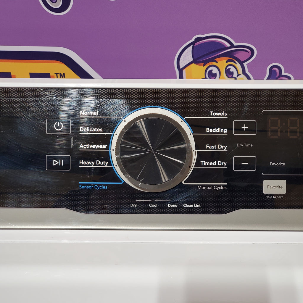 Frigidaire 4.1 Cu. Ft. Top Load Washer with 12 Wash Cycles and Quick Wash Cycle FFTW4120SW - Scratch and Dent (Minor) and Frigidaire 7 Cu. Ft. Electric Dryer in White 16116 - FLVE7523BW - Scratch & Dent (Moderate)