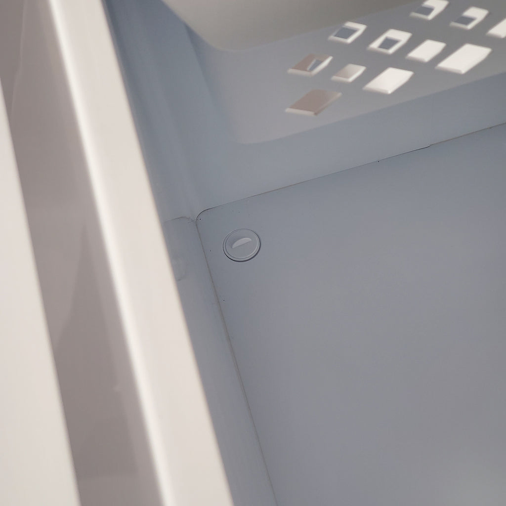 Pictures of Frigidaire 15 Cu. Ft. Garage Ready Chest Freezer 25SD037 - FFCL1542AW - Scratch & Dent (Minor) - Neu Appliance Outlet - Discount Appliance Outlet in Austin, Tx