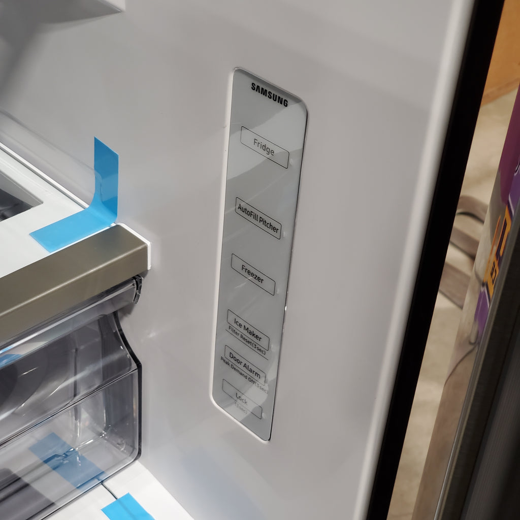 Samsung 31.5-cu ft 3-Door ENERGY STAR Smart French Door Refrigerator with Dual Ice Maker in Stainless Steel 5SD195 - RF32CG5300SR - Scratch & Dent (Minor)