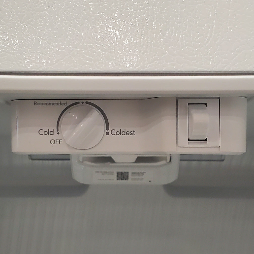 Frigidaire 30" Wide Garage Ready Top Freezer 18 Cu. Ft. Refrigerator with EvenTemp Cooling System and Spacious Interior Storage in White 5SD272 - FFTR1814WW - Scratch & Dent (Minor)