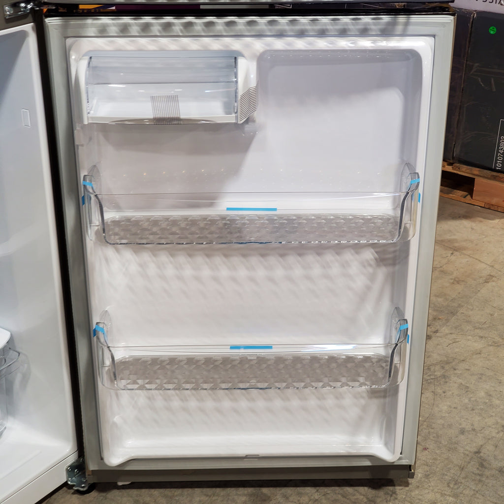Pictures of LG 20 cu. ft. 30 Inch Wide Top Freezer Refrigerator in Stainless Steel 21SD02 - LTCS20020S - Scratch & Dent (Minor) - Neu Appliance Outlet - Discount Appliance Outlet in Austin, Tx
