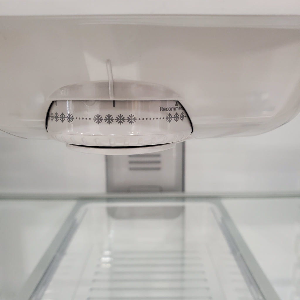 Pictures of Whirlpool 33-inch 21 cu. ft. Wide Top Freezer Refrigerator WRT541SZDM - Open Box - Neu Appliance Outlet - Discount Appliance Outlet in Austin, Tx