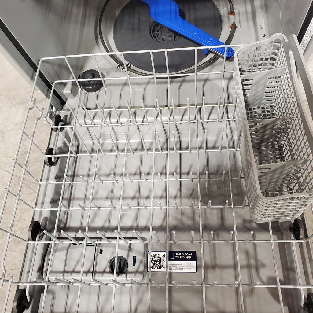 Pictures of Frigidaire Front Control Built In Dishwasher with 5-Level Wash System in Stainless Steel 25SD104 - FDPC4221AS - Scratch & Dent (Minor) - Neu Appliance Outlet - Discount Appliance Outlet in Austin, Tx