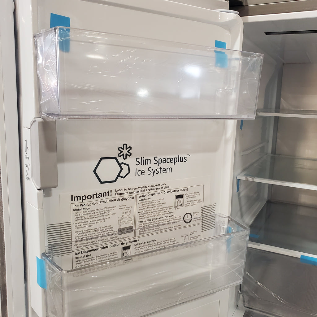 LG 31 cu. ft. Smart Standard-Depth MAX™ French Door Refrigerator with InstaView® Door-in-Door 3SD920 - LF31S6360S - Open Box