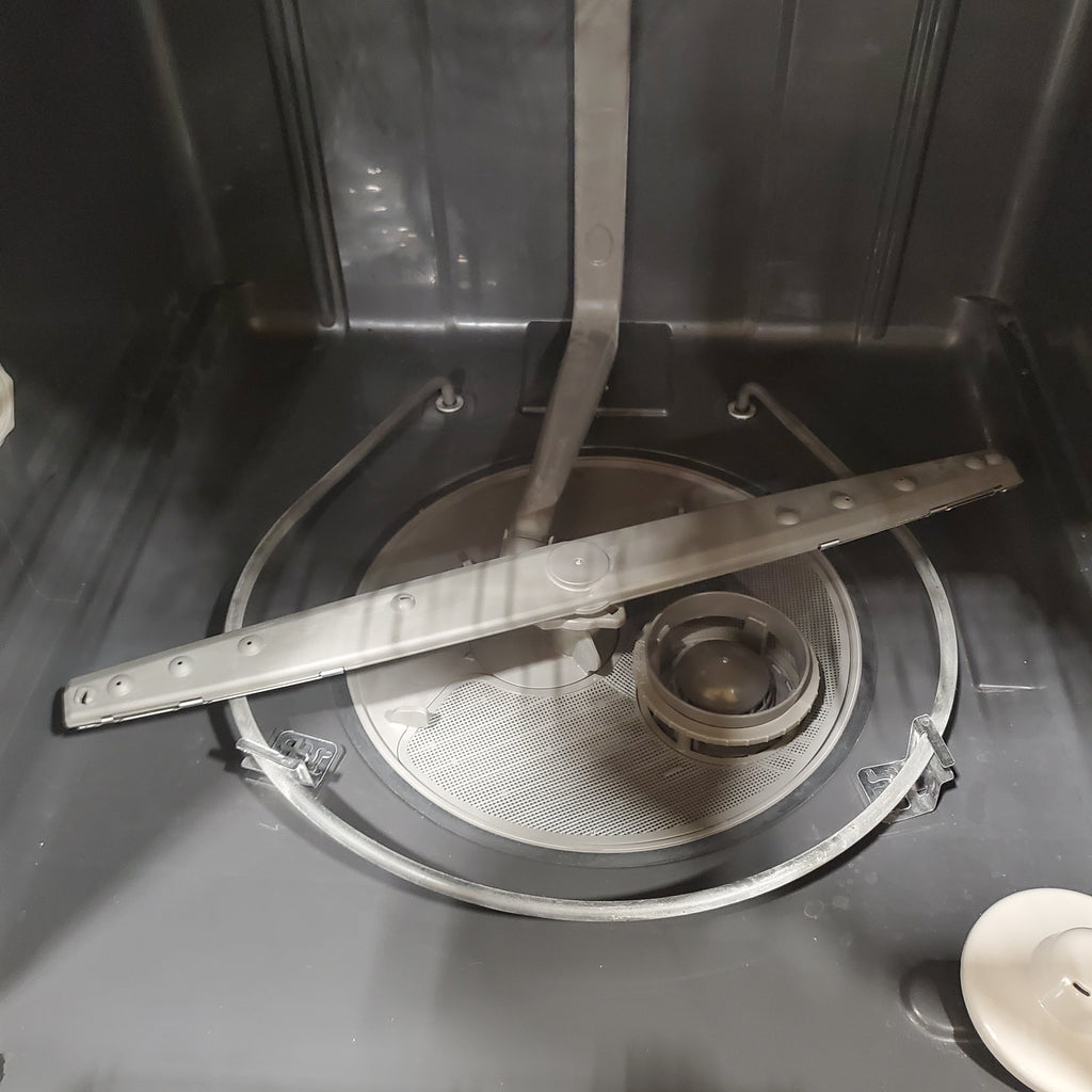 Pictures of Whirlpool Fingerprint Resistant Quiet Dishwasher with Boost Cycle - Scratch and Dent (Minor) - Neu Appliance Outlet - Discount Appliance Outlet in Austin, Tx