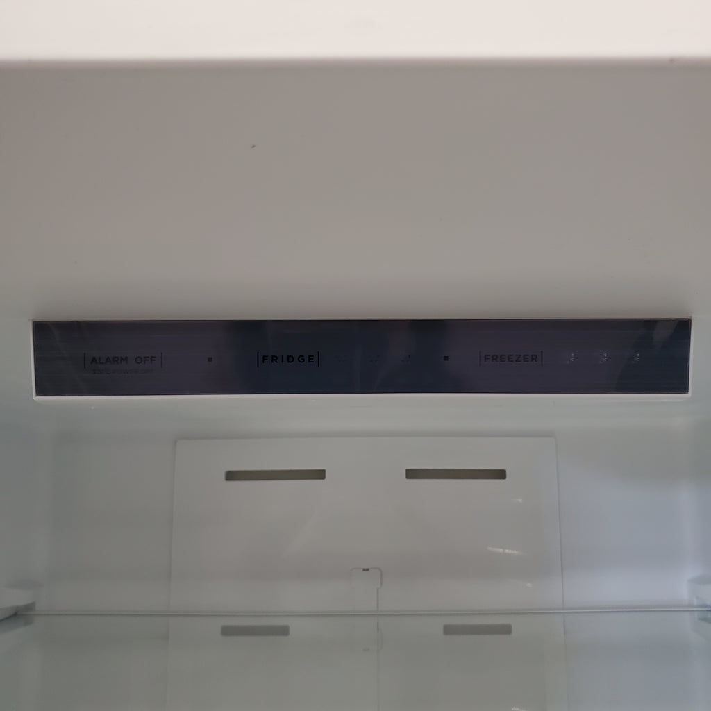 Pictures of Midea 18.7 cu. ft. Garage Ready Bottom-Freezer Refrigerator in Stainless Steel 30134SD208 - MRB19B7AST - Scratch & Dent (Major) - Neu Appliance Outlet - Discount Appliance Outlet in Austin, Tx