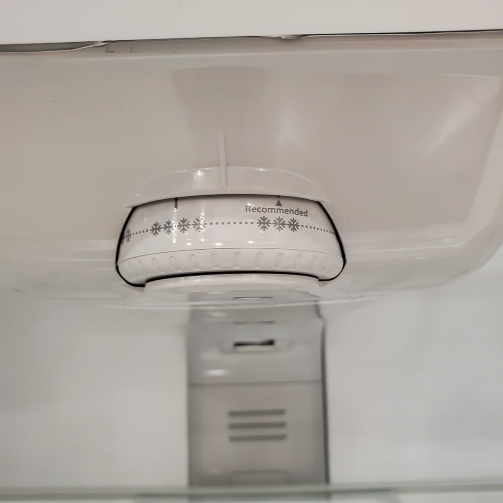 Pictures of Whirlpool Monochromatic Stainless Steel Top Freezer 33 Inch Wide 21 Cu. Ft. Refrigerator with LED Interior Lighting WRT511SZDM - Scratch and Dent (Minor) - Neu Appliance Outlet - Discount Appliance Outlet in Austin, Tx