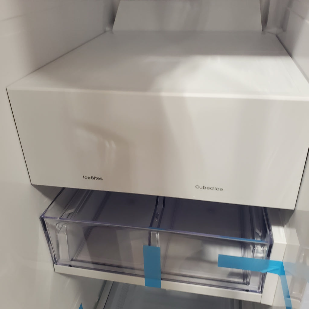 Pictures of Samsung Stainless Steel Bespoke Side-by-Side 28 cu. ft. Refrigerator with Beverage Center™ and Auto Fill Water Pitcher RS28CB7600QLAA - Scratch & Dent (Minor) - Neu Appliance Outlet - Discount Appliance Outlet in Austin, Tx