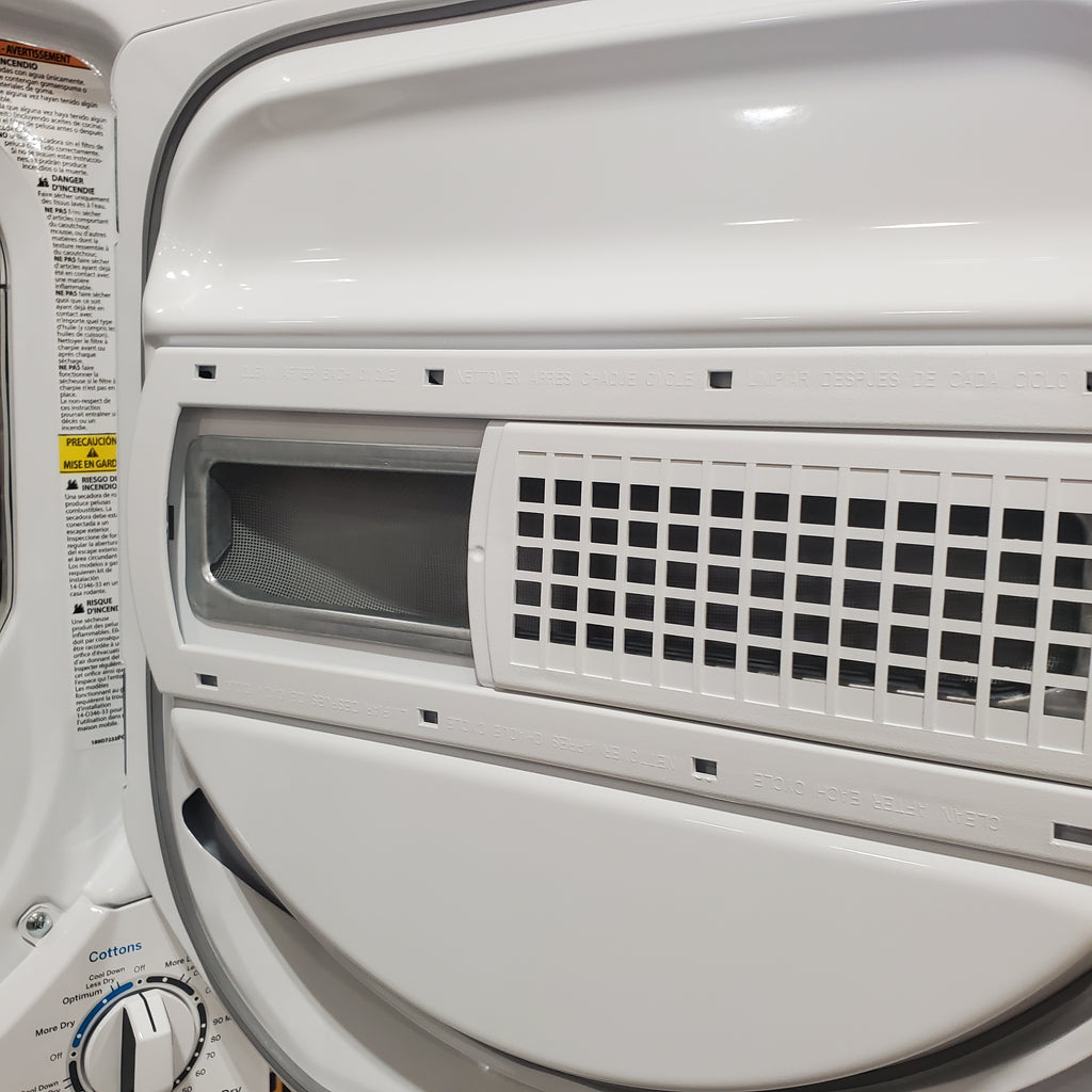 Pictures of GE Unitized Spacemaker® 2.3 cu. ft. Capacity Washer with Stainless Steel Basket and 4.4 cu. ft. Capacity Electric Dryer 24SD034 - GUD24ESSMWW - Scratch & Dent (Moderate) - Neu Appliance Outlet - Discount Appliance Outlet in Austin, Tx