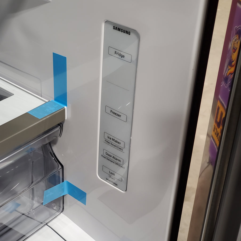 Samsung 32 cu. ft. Mega Capacity 3-Door French Door Refrigerator with Dual Auto Ice Maker in Stainless Steel 4SD427 - RF32CG5100SR - Scratch & Dent (Minor)